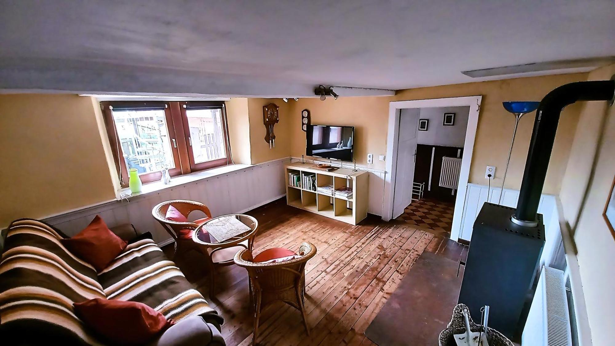 Familienfreundliches Ferienhaus Mit 3 Schlafzimmern Oldisleben Luaran gambar